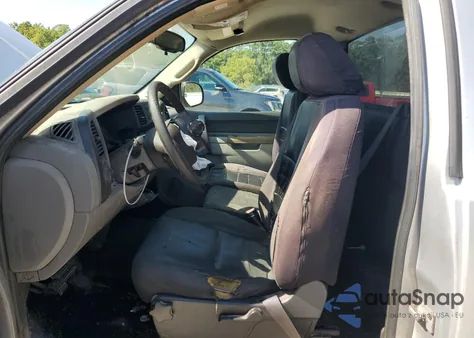 2011 Chevrolet Silverado C1500 z USA, uszkodzony, nr VIN 1GCNCPEA1BZ199033